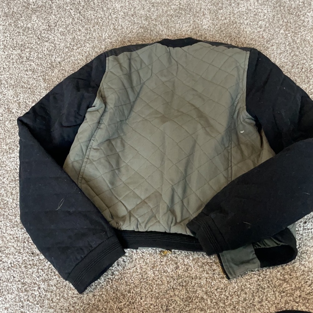 Jacket - Picture 2 of 4